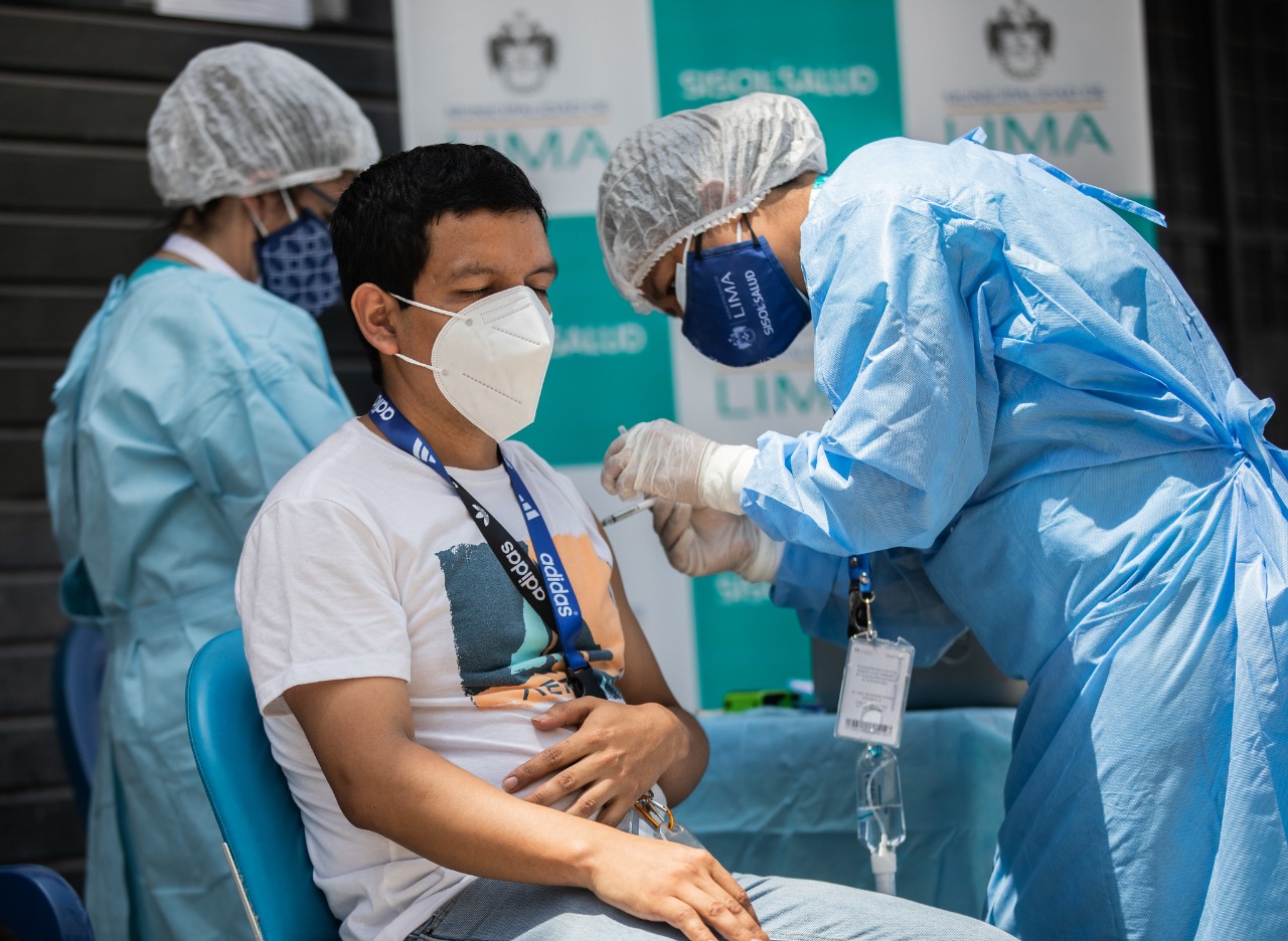 Municipalidad de Lima se suma al barrido sanitario de vacunación contra el COVID-19