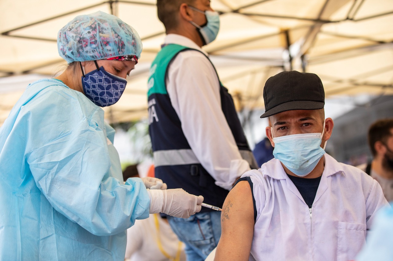 Municipalidad de Lima instalará puesto de vacunación y descarte de COVID-19 en Mesa Redonda