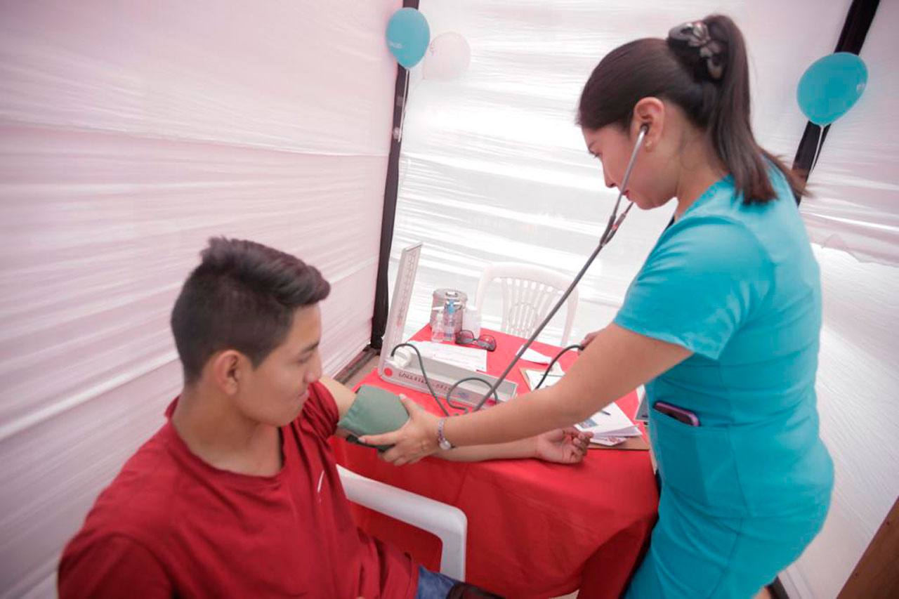Atenciones médicas gratuitas en Huaycán
