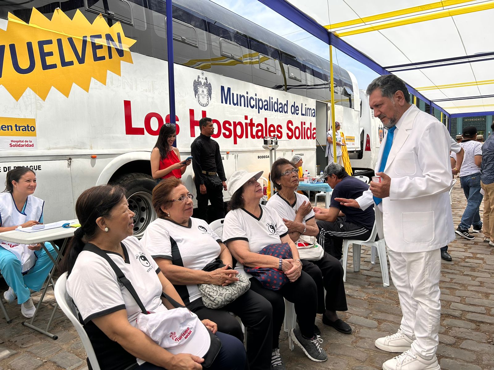 VECINOS DE PUEBLO LIBRE RECIBIERON  ATENCIONES  MÉDICAS GRATIS DEL HOSPITAL DE LA SOLIDARIDAD